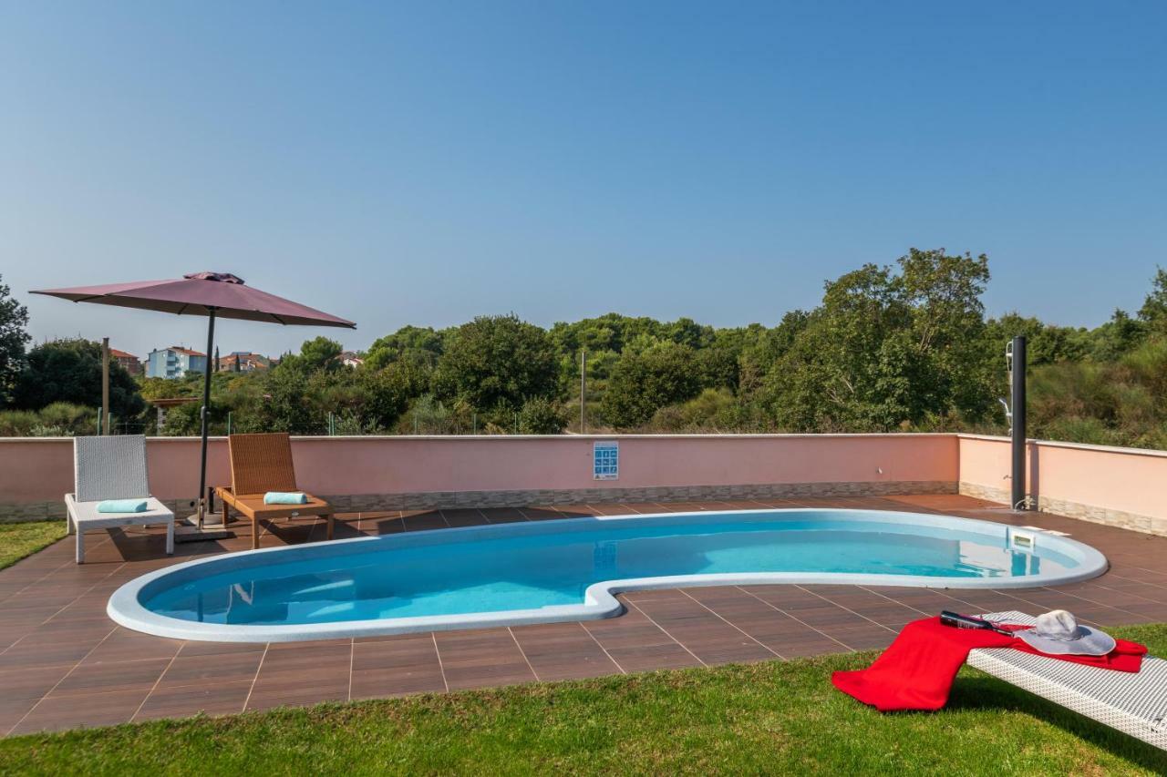 Ferienhaus Joy Лижнян Экстерьер фото