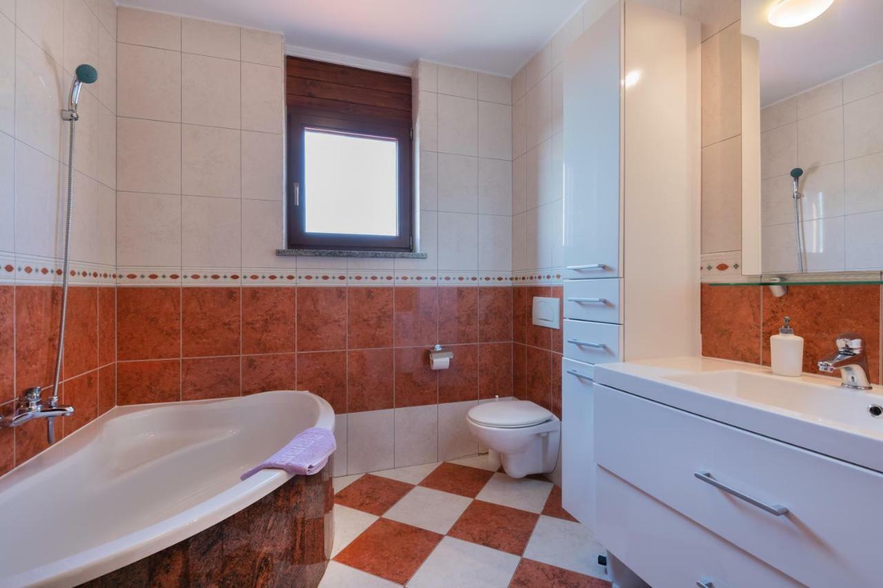 Ferienhaus Joy Лижнян Экстерьер фото